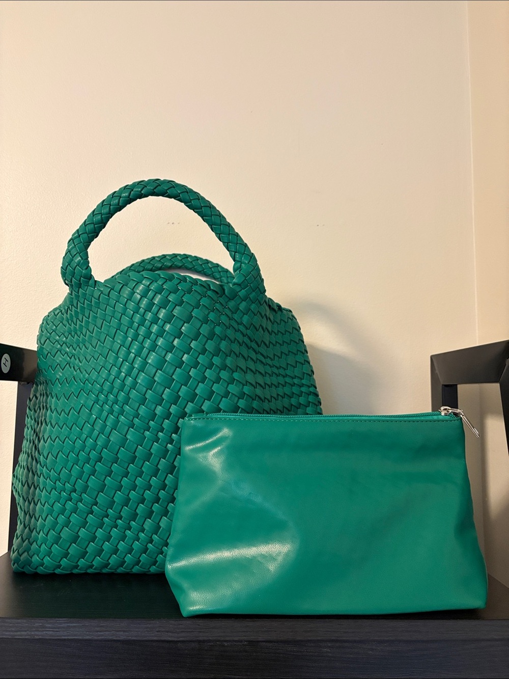 Green Woven Tote with Zip Pouch - Stylish Everyday Bag